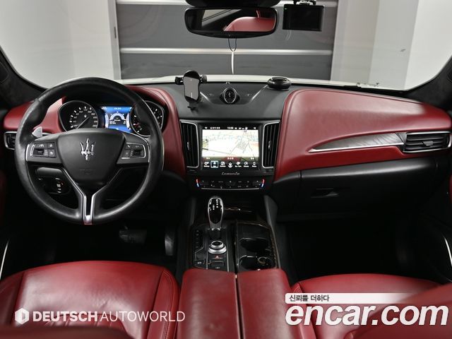 Maserati Levante из Кореи Encar