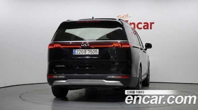 Kia Carnival из Кореи Encar