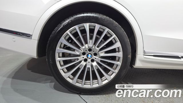 BMW X7 xDrive 40d Design Pure Excellence 7-Seater — пробег 109 915 км — фото 5 из 5