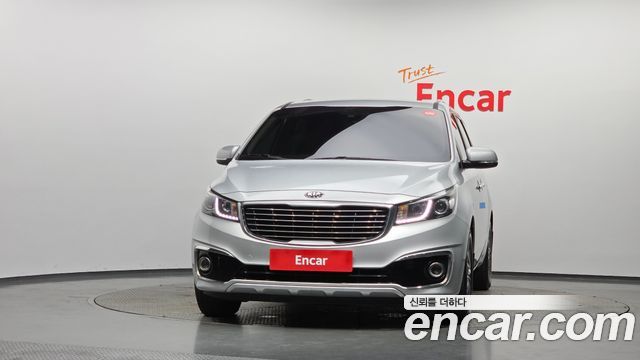 Kia Carnival 9-seater Luxury — пробег 214 747 км — фото 3 из 5