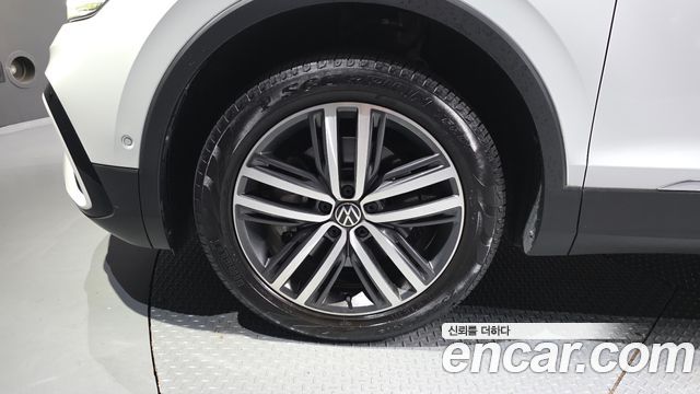 Volkswagen Tiguan из Кореи Encar