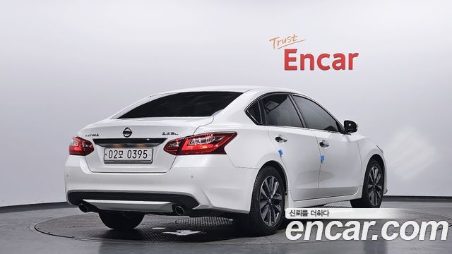 Nissan Altima из Кореи Encar