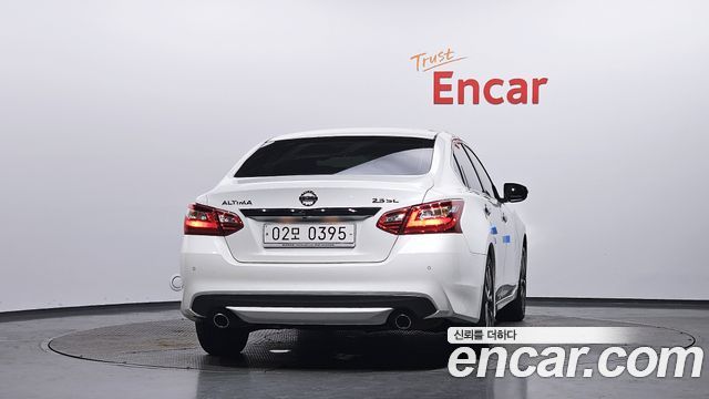 Nissan Altima из Кореи Encar