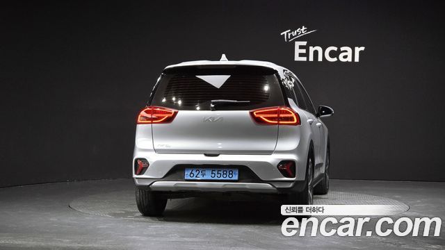 Kia Niro Air — пробег 28 907 км — фото 4 из 5