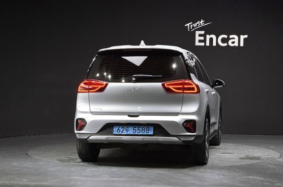 Kia Niro Air — пробег 28 907 км — фото 4 из 5