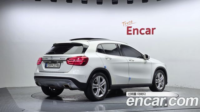 Mercedes-Benz GLA-Class GLA200 d 4MATIC — пробег 107 433 км — фото 2 из 5