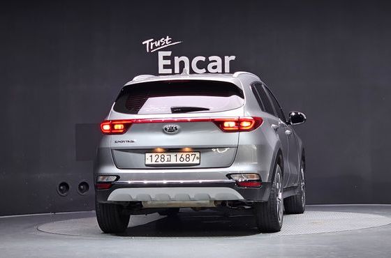 Kia Sportage Gasoline Prestige — пробег 120 009 км — фото 4 из 5