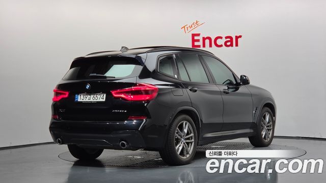 BMW X3 xDrive 30e M Sport — пробег 17 059 км — фото 2 из 5