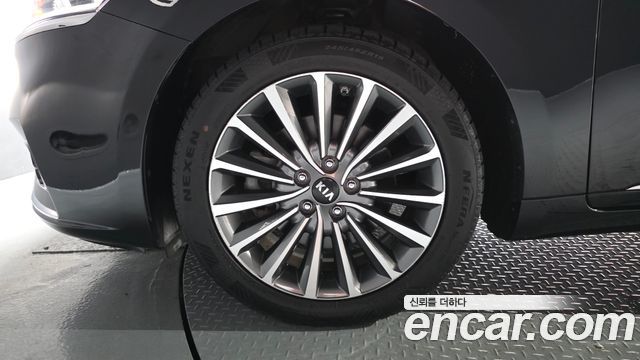 Kia K7 из Кореи Encar