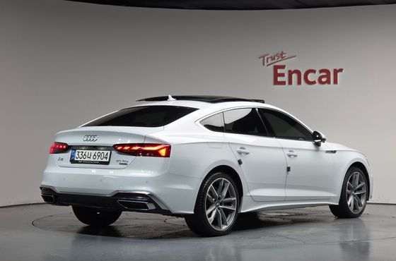 Audi A5 40 TDI Quattro Premium Sportback — пробег 31 087 км — фото 2 из 5