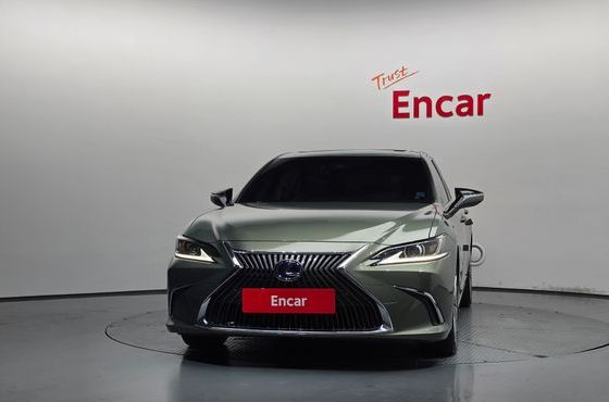 Lexus ES Luxury Plus — пробег 81 244 км — фото 3 из 5