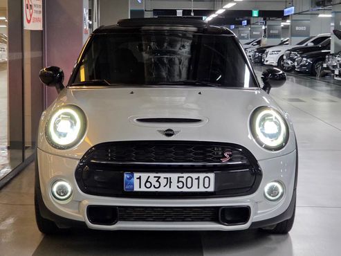 Mini Cooper 5Door HIGH 3rd — пробег 55 000 км — фото 2 из 5