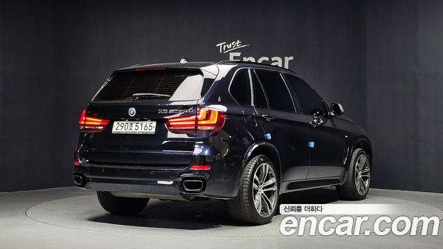 BMW X5 xDrive M50d — пробег 123 706 км — фото 2 из 5