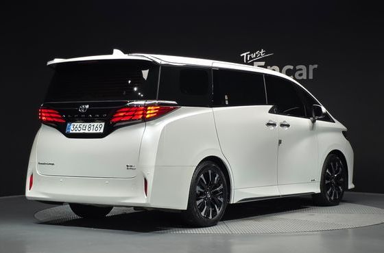 Toyota Alphard 2.5 HEV Executive AWD — пробег 7 919 км — фото 2 из 5