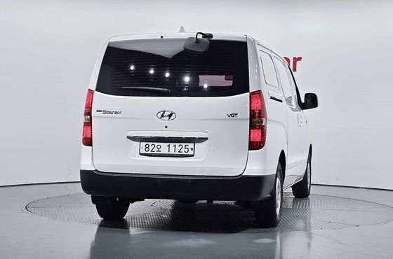 Hyundai Starex Van 3-Seater Style — пробег 158 167 км — фото 4 из 5