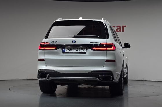 BMW X7 xDrive 40i M Sport 6STR — пробег 22 725 км — фото 4 из 5