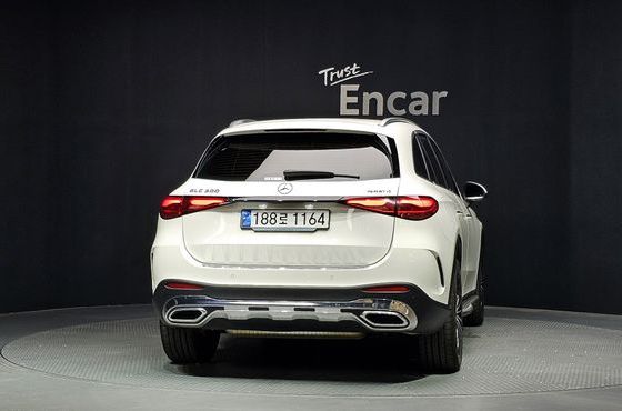 Mercedes-Benz GLC-Class GLC300 4MATIC AMG Line — пробег 22 312 км — фото 4 из 5