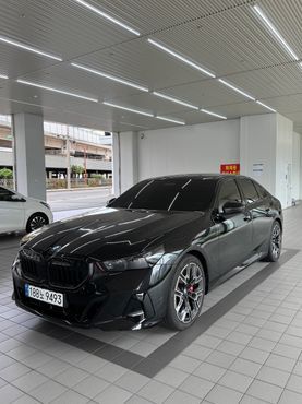 BMW 5-Series 530i xDrive M Sport Pro Special Edition — пробег 8 200 км — фото 3 из 5