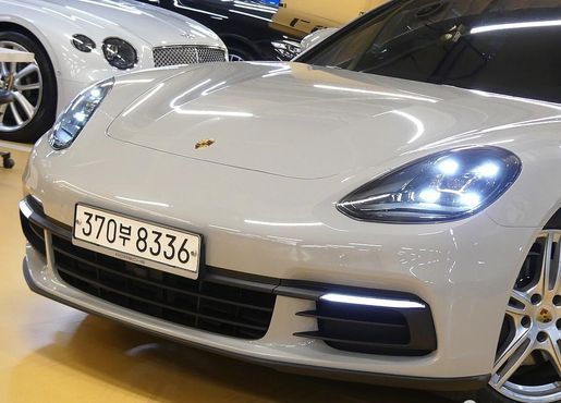 Porsche Panamera 3.0 AWD — пробег 35 000 км — фото 4 из 5