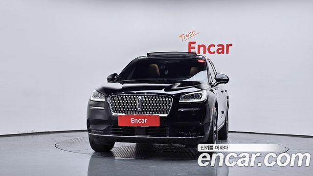 Lincoln Corsair 2.0 Reserve AWD — пробег 92 080 км — фото 3 из 5