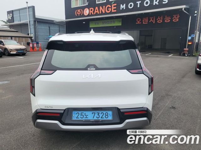 Kia EV9 Long Range 4WD Earth — пробег 39 588 км — фото 3 из 5