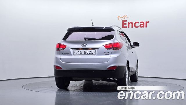 Hyundai Tucson Diesel 2WD LX20 Smart-Pack — пробег 180 859 км — фото 4 из 5