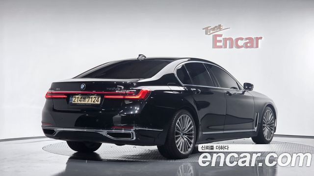 BMW 7-Series 730d xDrive Design Pure Excellence — пробег 145 477 км — фото 2 из 5