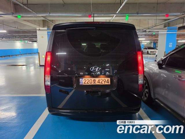 Hyundai Staria Tourer 9-Seater Modern — пробег 95 689 км — фото 3 из 5