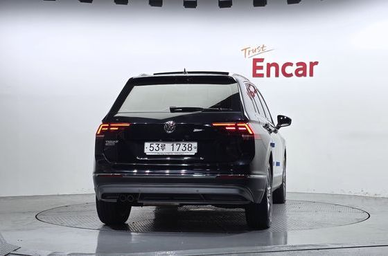 Volkswagen Tiguan 2.0 TDI 4Motion Prestige — пробег 111 495 км — фото 4 из 5