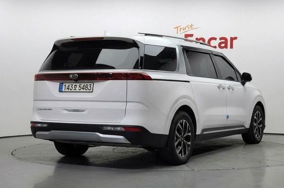 Kia Carnival Diesel 9-Seater Prestige — пробег 48 948 км — фото 2 из 5