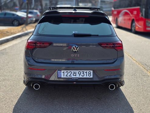 Volkswagen Golf 2.0 GTI — пробег 6 400 км — фото 3 из 5