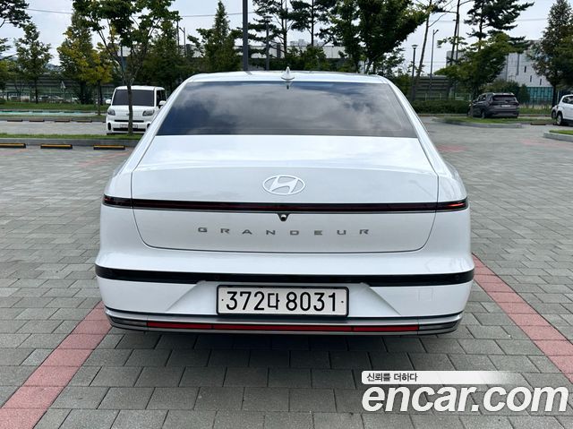 Hyundai Grandeur Premium — пробег 16 026 км — фото 2 из 5