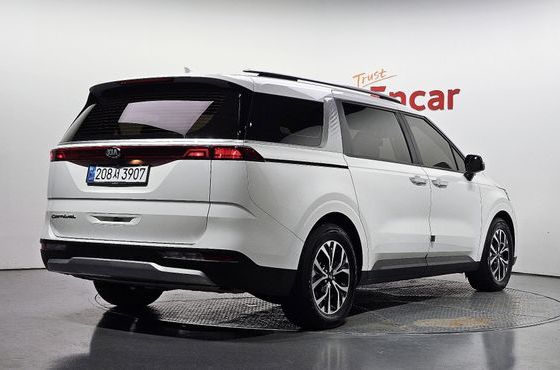 Kia Carnival Diesel 9-Seater Prestige — пробег 164 656 км — фото 2 из 5