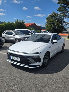 Hyundai Sonata Premium — пробег 1 800 км — фото 1 из 5