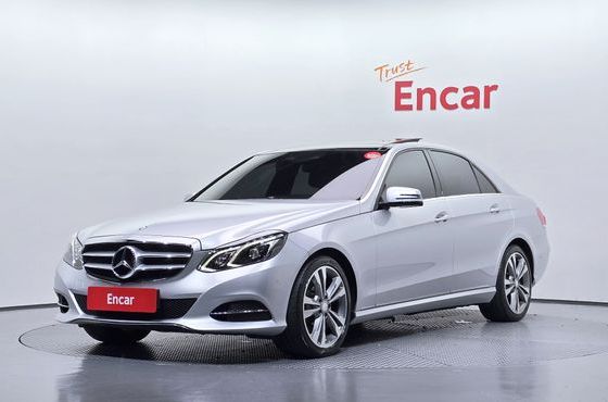 Mercedes-Benz E-Class E300 4MATIC Avantgarde — пробег 74 744 км — фото 1 из 5
