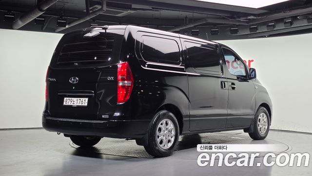 Hyundai Starex 3-Seater VAN CVX Deluxe — пробег 260 033 км — фото 2 из 5