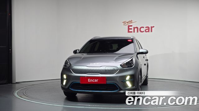 Kia Niro Prestige — пробег 75 576 км — фото 3 из 5