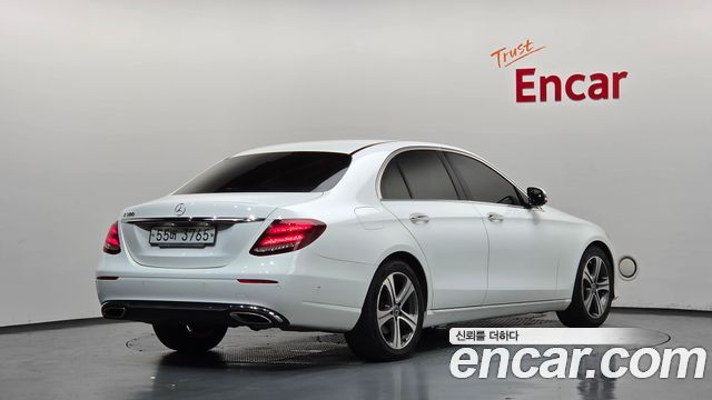Mercedes-Benz E-Class из Кореи Encar