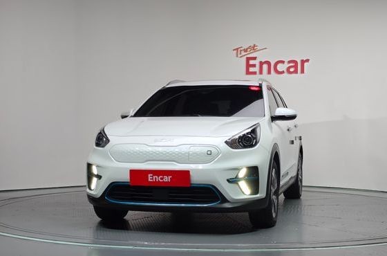Kia Niro Prestige — пробег 100 149 км — фото 3 из 5