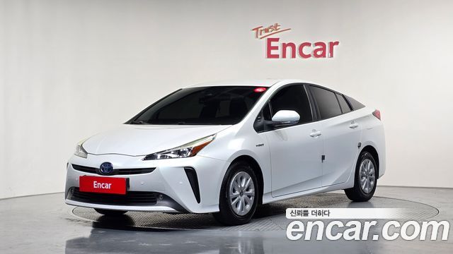 Toyota Prius из Кореи Encar