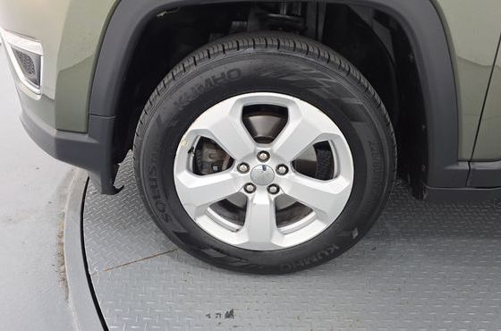 Jeep Compass 2.4 Limitied AWD — пробег 104 450 км — фото 5 из 5