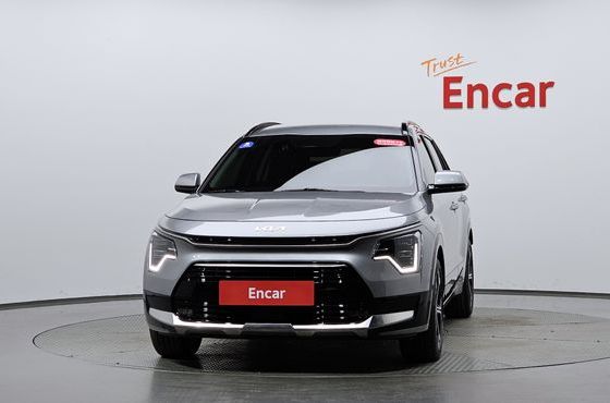 Kia Niro Signature — пробег 25 557 км — фото 3 из 5