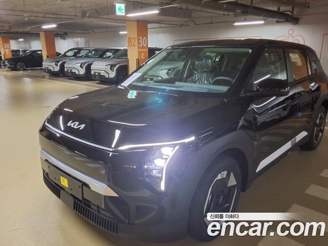 Kia EV3 Long Range 2WD AIr — пробег 18 км — фото 1 из 5
