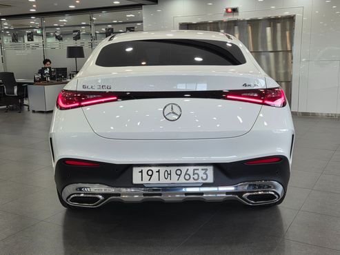 Mercedes-Benz GLC-Class GLC300 4MATIC Coupe — пробег 2 961 км — фото 4 из 5