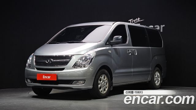 Hyundai Starex 12-Seater LPi Wagon CVX Luxury — пробег 178 001 км — фото 1 из 5