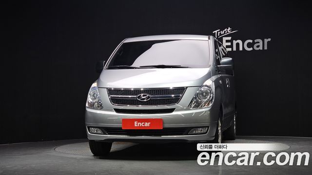 Hyundai Starex 12-Seater LPi Wagon CVX Luxury — пробег 178 001 км — фото 3 из 5