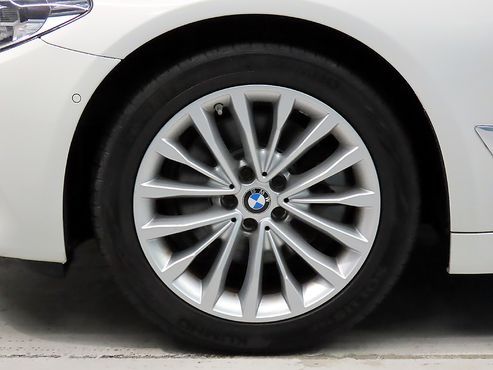 BMW 5-Series 520d xDrive Luxury Plus — пробег 136 000 км — фото 5 из 5
