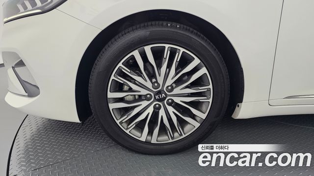 Kia K7 из Кореи Encar