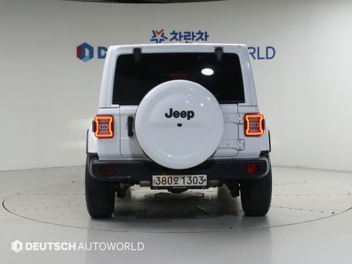 Jeep Wrangler 2.0 Overland 4Door — пробег 104 446 км — фото 4 из 5