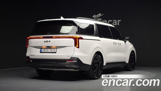 Kia Carnival HEV 7-Seater X Line — пробег 23 826 км — фото 2 из 5